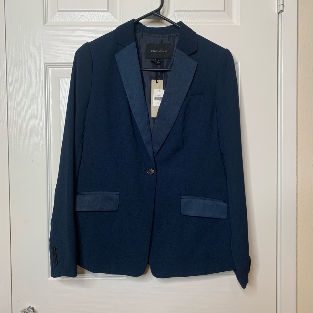 NWT BAVY BLAZER